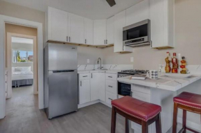 Modern newly remodeled 1 bed